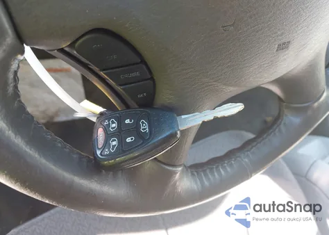 2006 Dodge Grand Caravan Sxt z USA, uszkodzony, nr VIN 2D4GP44L86R692161